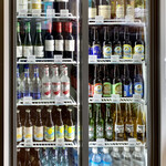 高滝湖グランピングリゾート - ドリンク写真:冷蔵ケース