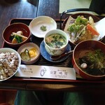 Cafe Suimei - 鰆の天ぷらと桜そばの春定食