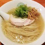 麺屋 六感堂 - 桜鯛焼あら出汁ラーメン（冷麺）