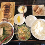 台湾料理 餃子菜屋 - 