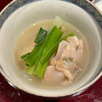 銀座 しのはら - そら豆とゆりねのがんもどき、九十九里の蛤、淡路の新玉ねぎ、うるい