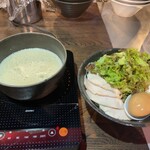 Menya Tokishige - 濃厚鶏白湯つけ麺塩