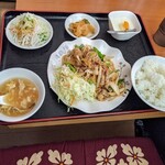 逸品居 - 私の頼んだ、中華焼肉炒め定食(税込890円)