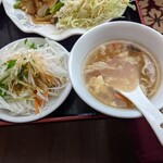 逸品居 - サラダとスープ