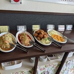 逸品居 - セルフでおかわり自由のお惣菜チーム