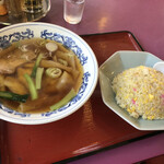 宮崎華園 - チャーハンとワンタンで1,000円