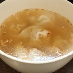 Tongarashi - 水餃子「韓国風です。」※メニュー表記通り