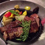 鉄板焼とワイン COCOLO - イベリコ豚①