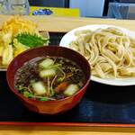 手打うどん ひら田 - 炙り鴨汁うどん(¥1,000)  野菜天盛合せ(¥380)