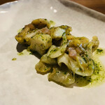 modest - エスカルゴバターの香りがとてもいい。