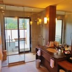 鬼怒川金谷ホテル - メイクアップルーム、シャワールーム、露天風呂