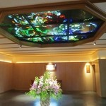 鬼怒川金谷ホテル - 天女が３人舞っています。