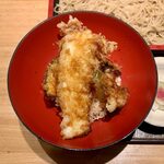 Sobamichi Nishinohanare - イカ天丼とそばのセット ¥890 のイカ天丼