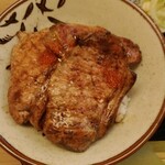 炭ノ家 とさか - 炭火豚丼並