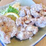 あじへい - から揚げ　アップ