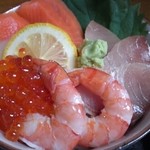 Soba No Sato Yakkoan - 海鮮丼
                