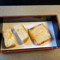 とうふ屋うかい 鷺沼店 - 半分厚揚げになった名物の揚げ焼き