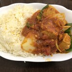 コチン ニヴァース - トマトチキン大盛り