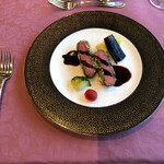 プラ デュ ジュール - 国産牛ロース肉の香草包み焼