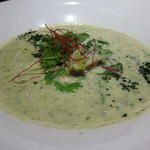 あんぷく - 海老とアボガドのジェノバクリームうどん