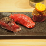 すし酒場 すさび湯 - 肉寿司（仔羊トリュフ、和牛、すき焼き手毬）