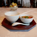 四川豆花飯荘 - 