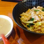 てっぺい食堂 - 肉丼とスープ
