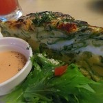 ワイン食堂 イナセヤ キッチン - 釜あげシラスのスペインオムレツ