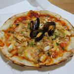 Pianta - 色々魚介のシーフード Pizza