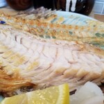 定食 美松 - 赤魚の身の表情。