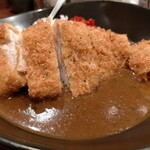 とらひげ - カツカレー1050円