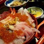 石田屋 - 海鮮はらこ丼