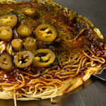 鉄板焼 ただ志 - お好み焼きハラペーニョトッピング
