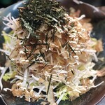 Japanese-style salad with radish and crunchy jaco