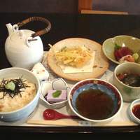 江戸懐石 若福 - 梅とろろ茶漬け膳