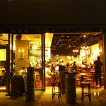 フットニック - 正面入り口