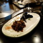 銀座うかい亭 - 牛しぐれ煮と香の物（茄子の漬け物）