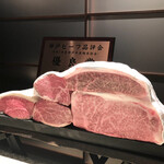 神戸牛炉釜ステーキ GINZA KOKO炉 - お肉の選択タイム
