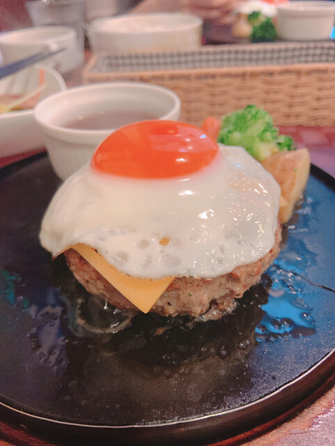 乗ってる目玉焼きが可愛いハンバーグ By Chack225 渋谷 大人のハンバーグ 神泉 ハンバーグ 食べログ 乗ってる目玉焼きが可愛いハンバーグ By Chack225 渋谷 大人のハンバーグ 神泉 ハンバーグ 食べログ