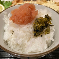水たき料亭 博多華味鳥 ヒルトンプラザウエスト店 - 明太子と高菜。