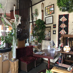 喫茶 アトリエ - 店内。