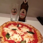 ピッツェリアバール アリエッタ - モレッティとマリナーラ♪