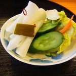とんかつ桂 - お新香もいいですよ