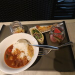 クラウンカフェ - カレーをあいがけに