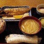 海鮮と地酒の店 ま心 - サバ文化干定食 800円(税込)
