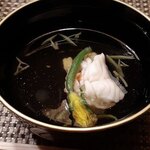 箱根湯宿 然 -  椀物：鮎魚女葛打ち花丸胡瓜