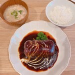 ビストロROVEN - デミグラスソースのロールキャベツ
