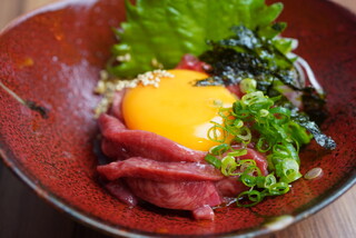 和牛焼肉食べ放題 ヤキニクギャング - 【生もん】生タンユッケ