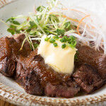 Diced beef Steak with Sasebo specialty lemon butter sauce