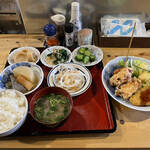 ひろすけ酒飯処 - ひろすけ酒飯　おまかせランチ